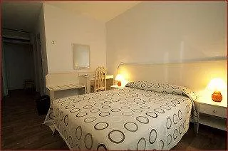 Marty - Tapestry Collection By Hilton 4* Bordeaux