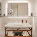 Marty - Tapestry Collection By Hilton Bordeaux