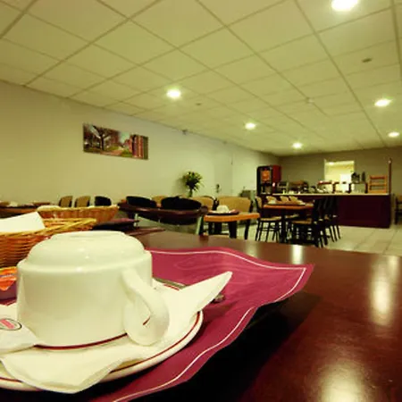 מלון Marty - Tapestry Collection By Hilton בורדו