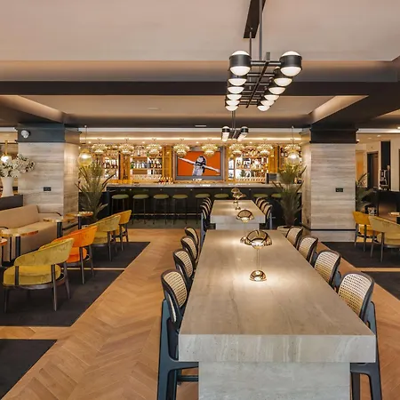 מלון Marty - Tapestry Collection By Hilton 4*