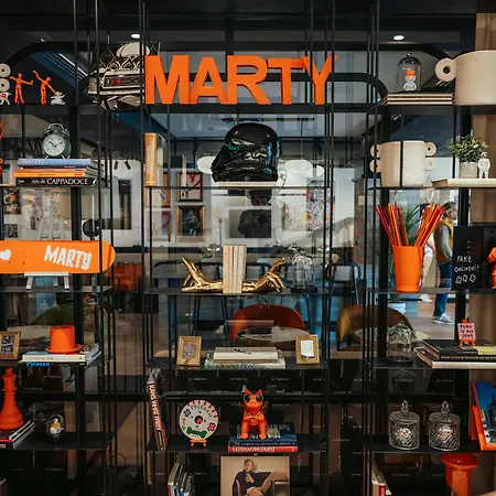 Marty - Tapestry Collection By Hilton 4* 波尔多