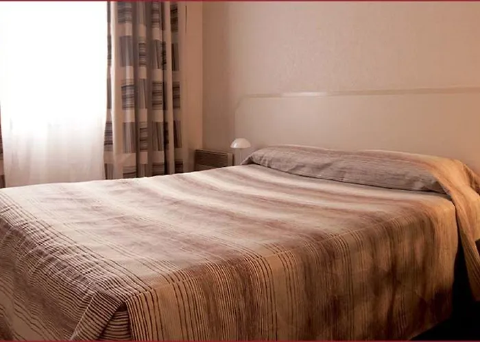 Marty - Tapestry Collection By Hilton