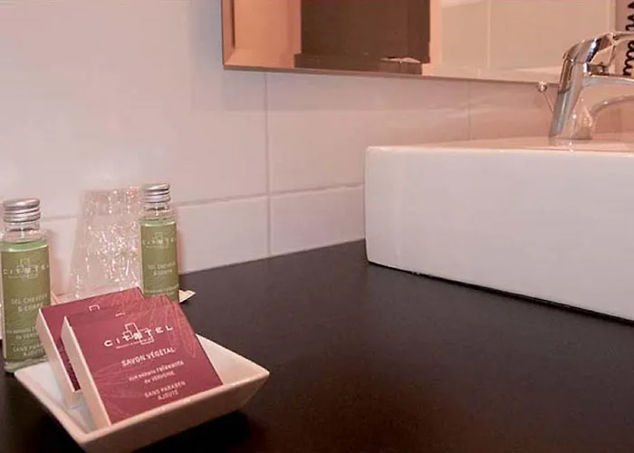 Hotell Marty - Tapestry Collection By Hilton Bordeaux