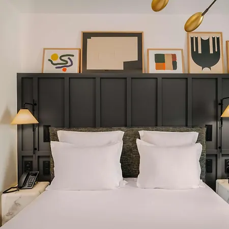 Marty - Tapestry Collection By Hilton