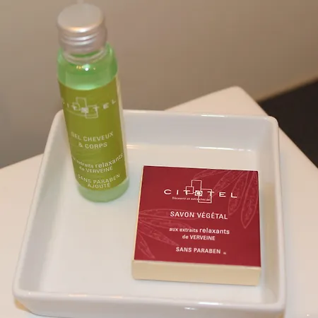 Marty - Tapestry Collection By Hilton